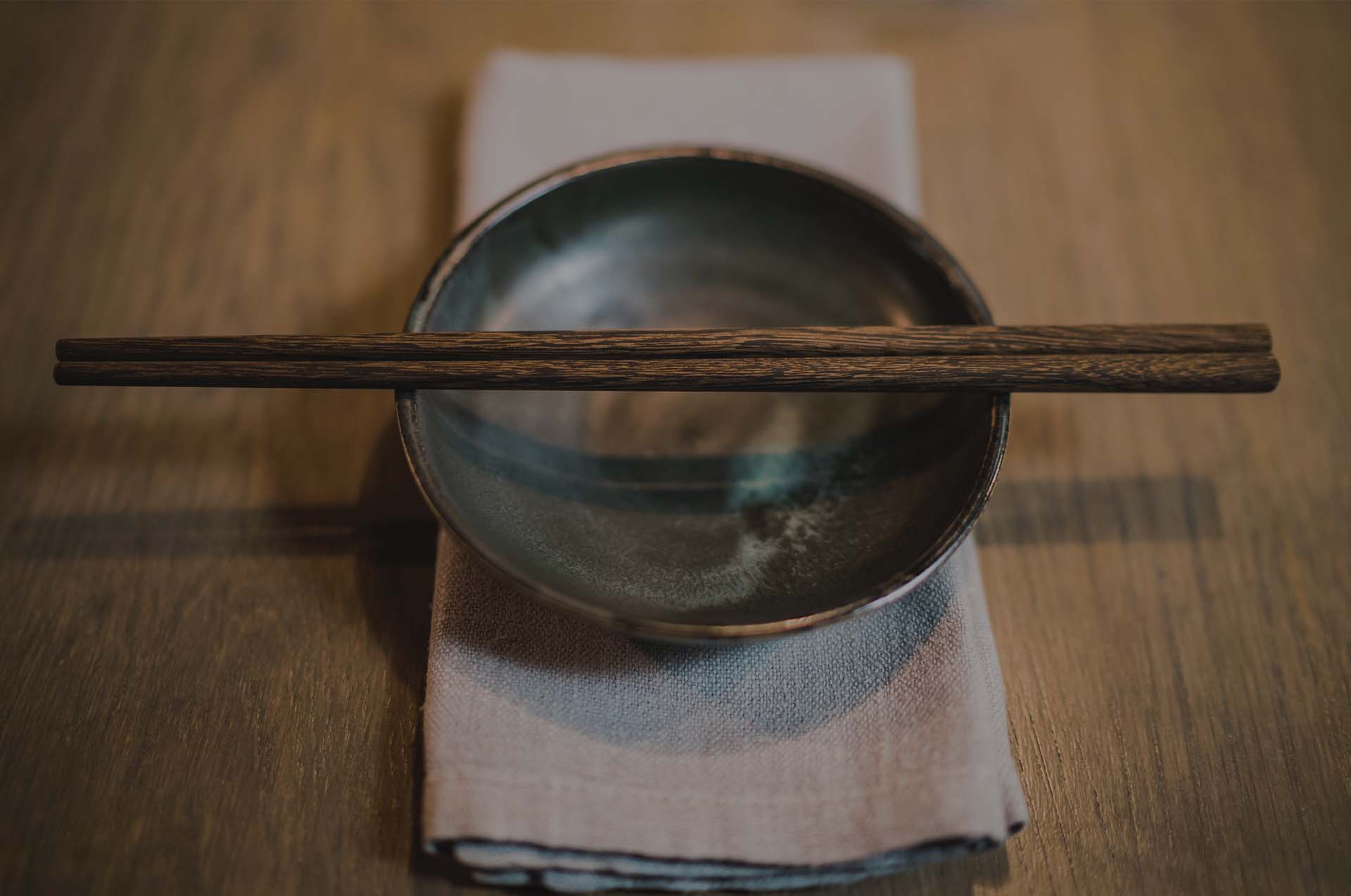 chopsticks-bowl